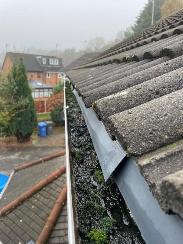 Gutter cleaning of home in liverpool.jpg