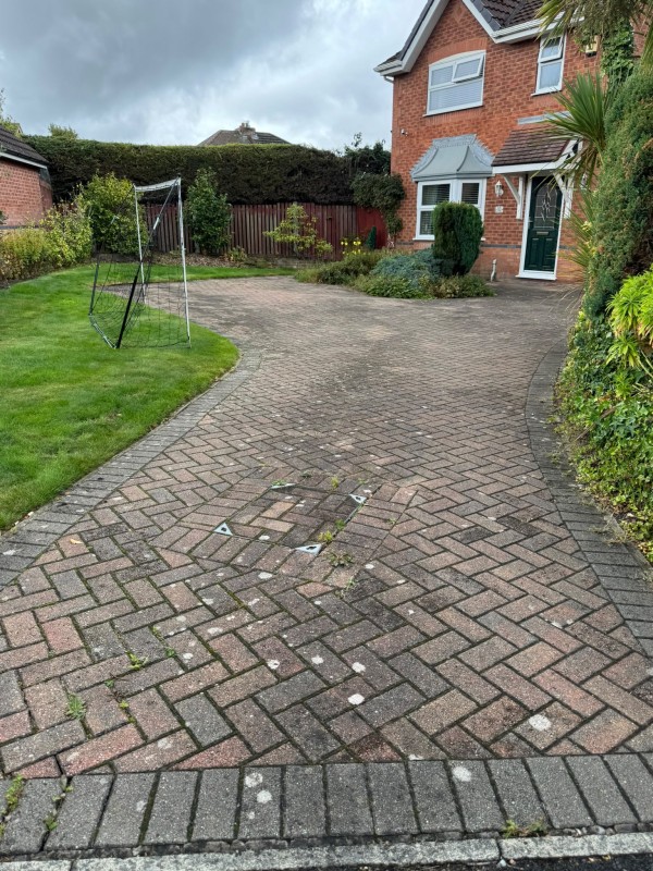 Driveway cleaning in liverpool.jpeg